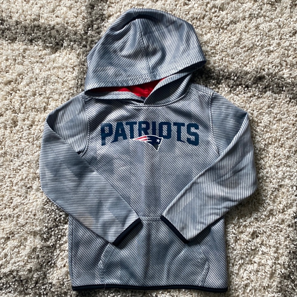 NFL brand patriots pull over sweatshirt. Size M 5/6